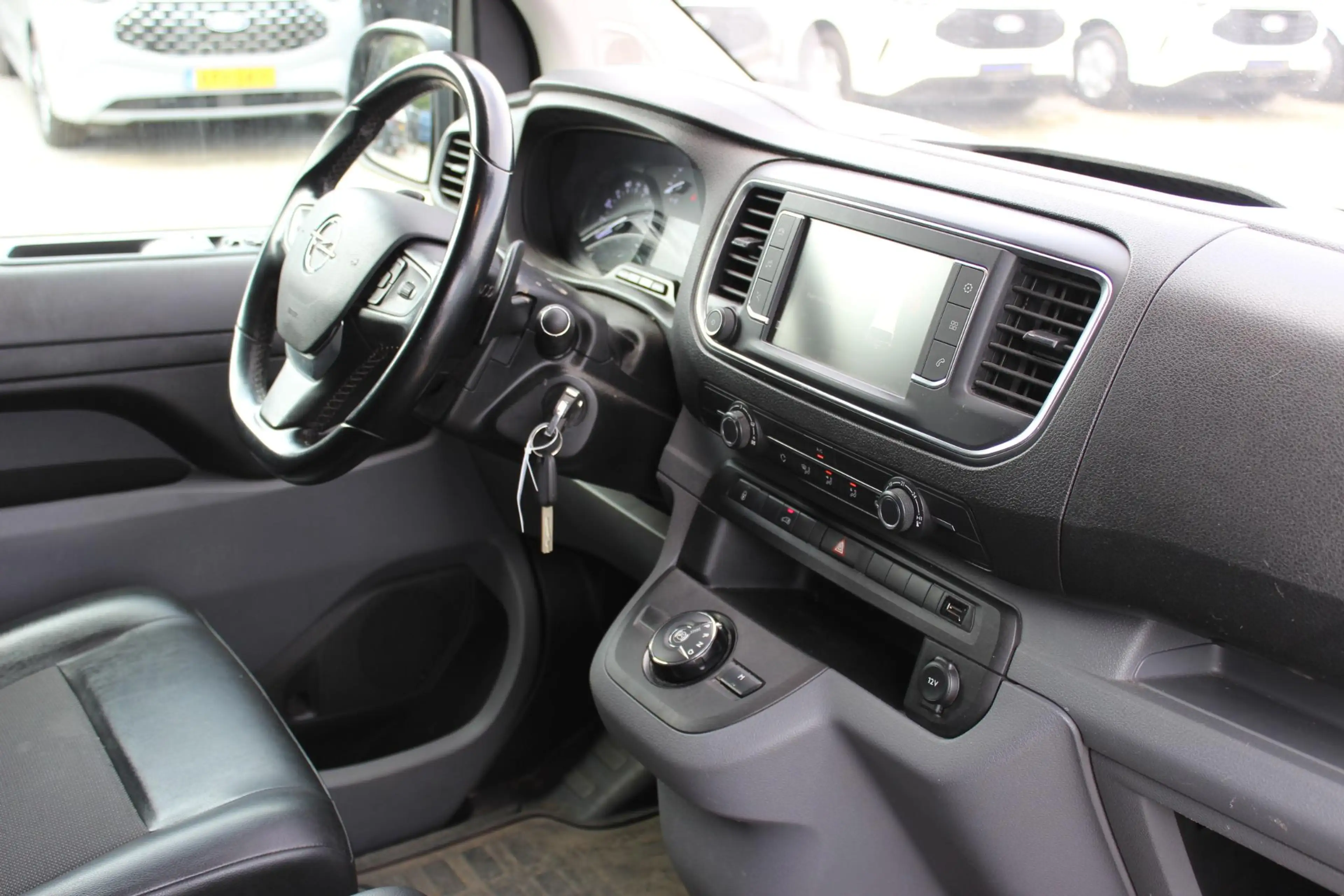 Opel Vivaro 2.0 CDTI Automaat L2H1 Innovation — photo 4