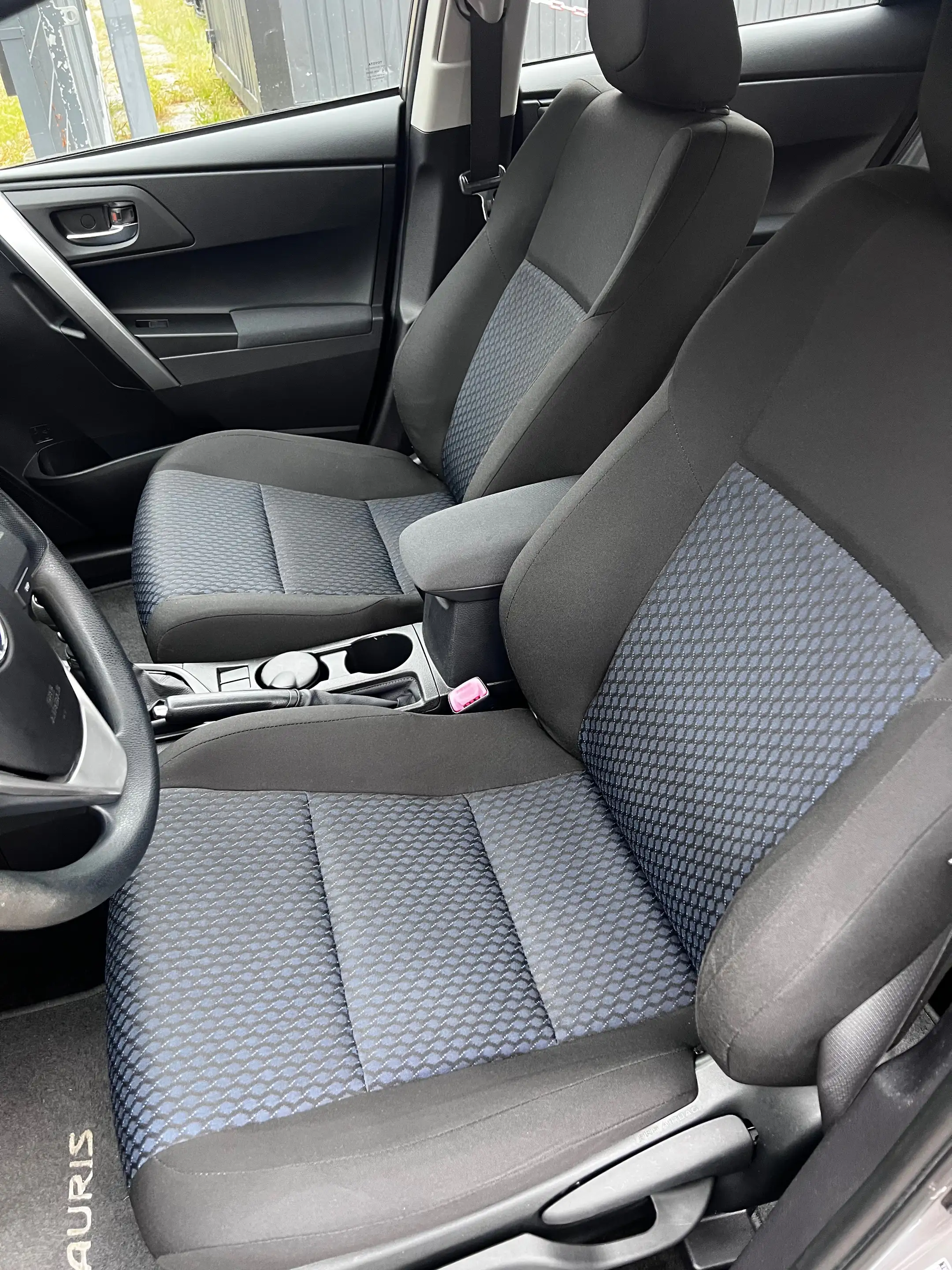 Toyota Auris Cool — photo 10