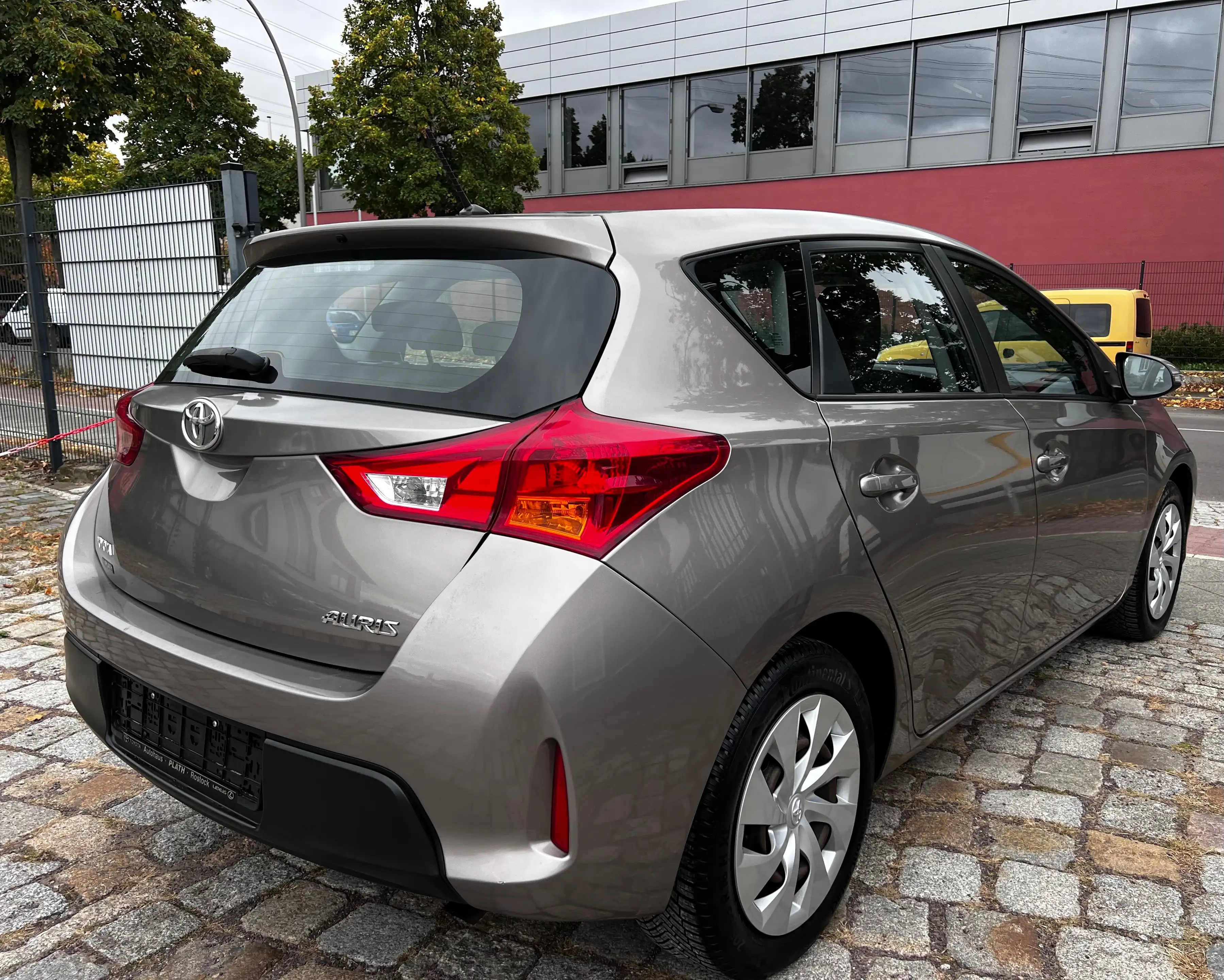 Toyota Auris Cool — photo 5