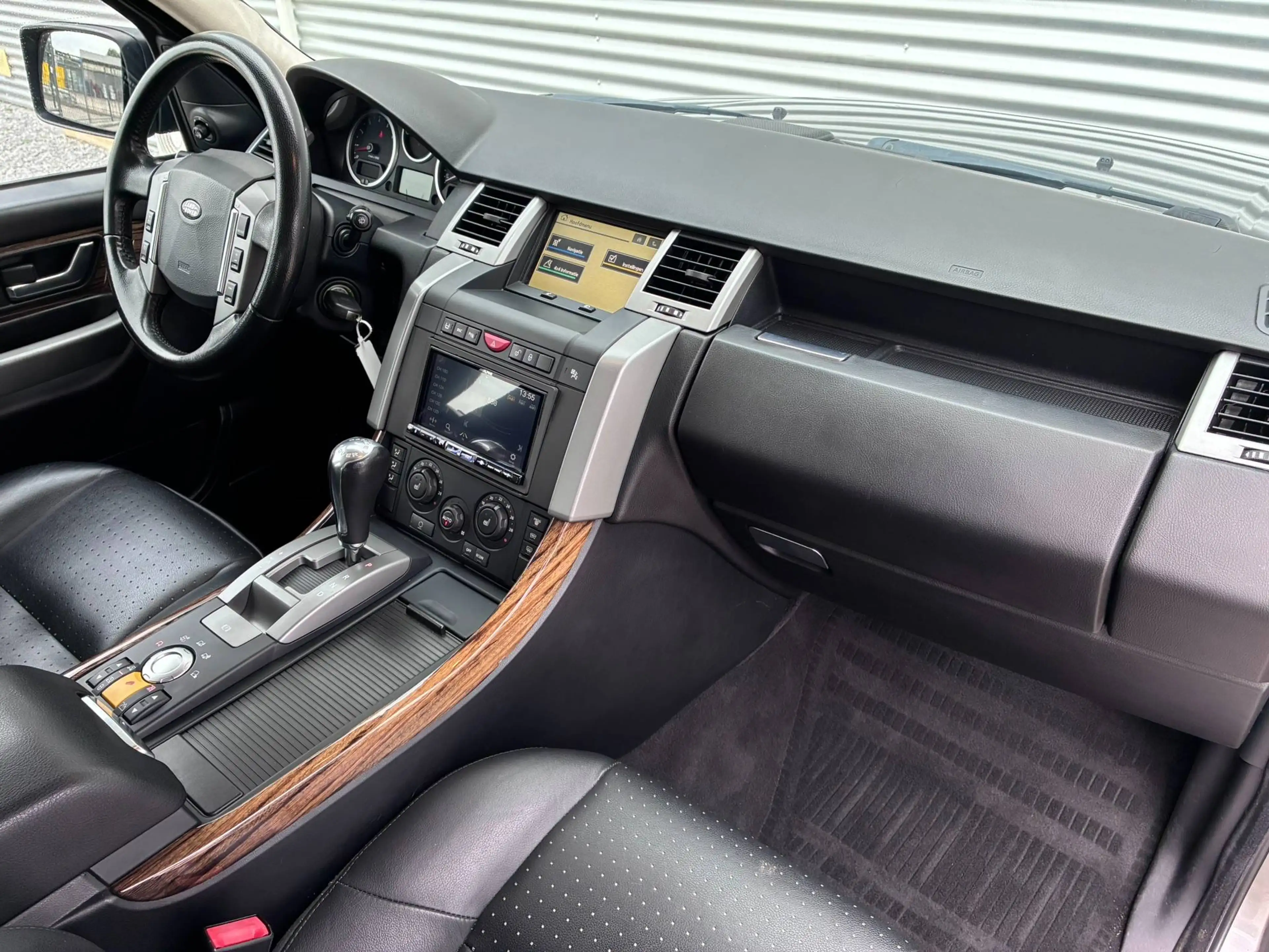 Land Rover Range Rover Sport 4.2 V8 Supercharged/ Blijvend youngtimer — photo 9