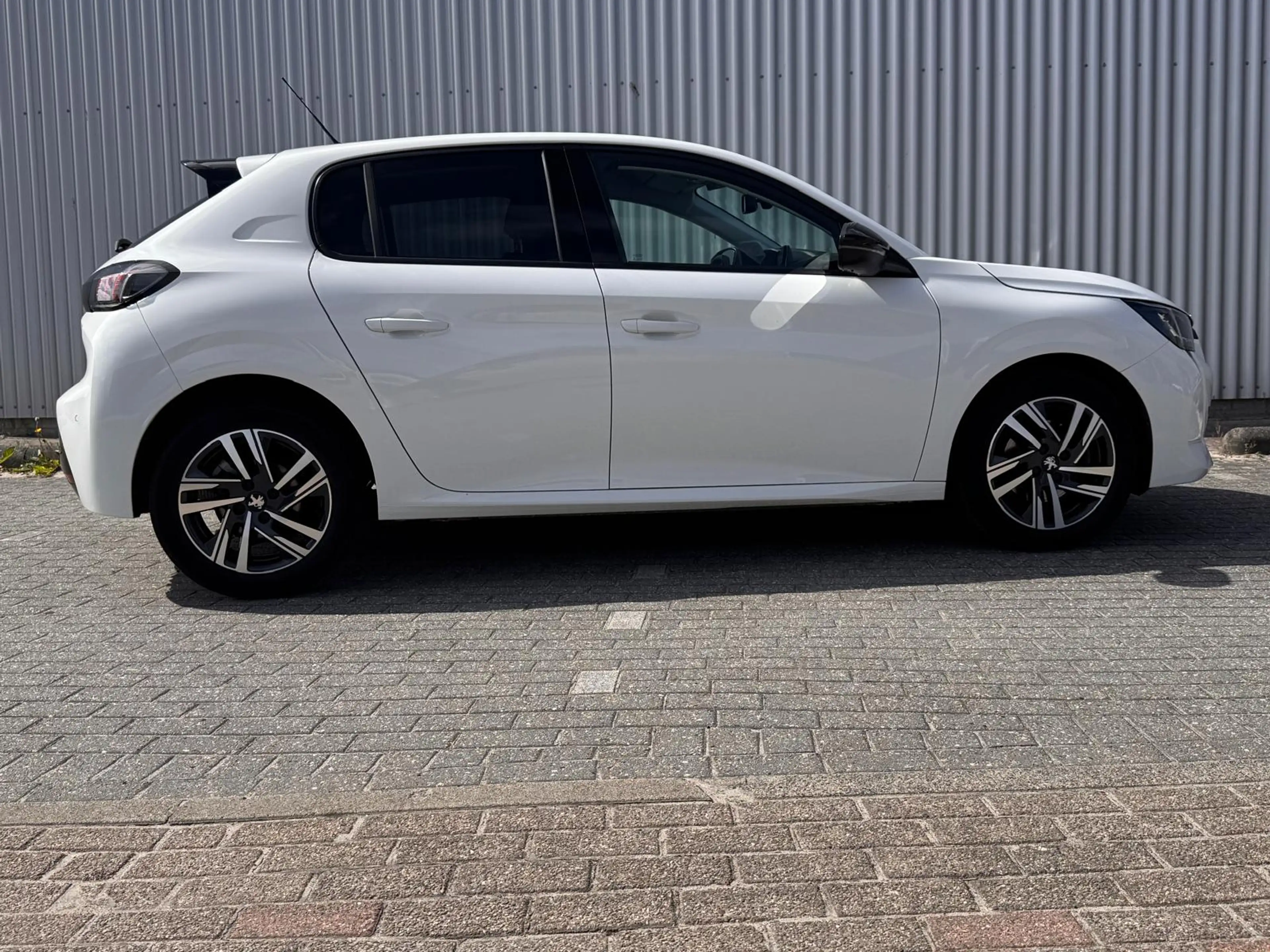 Peugeot 208 1.2 100PK Allure Automaat | Camera | Navigatie | A — photo 6