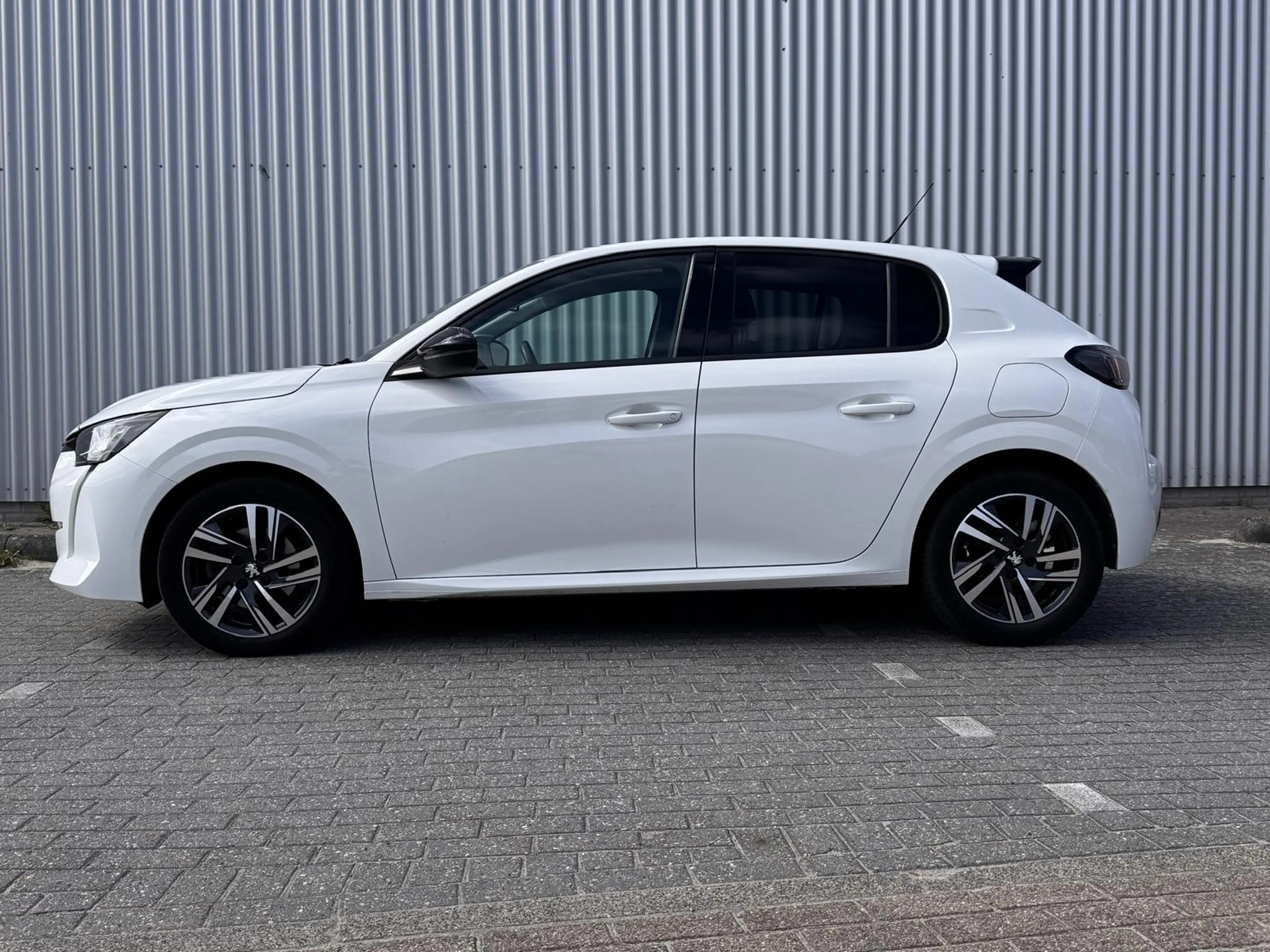 Peugeot 208 1.2 100PK Allure Automaat | Camera | Navigatie | A — photo 2