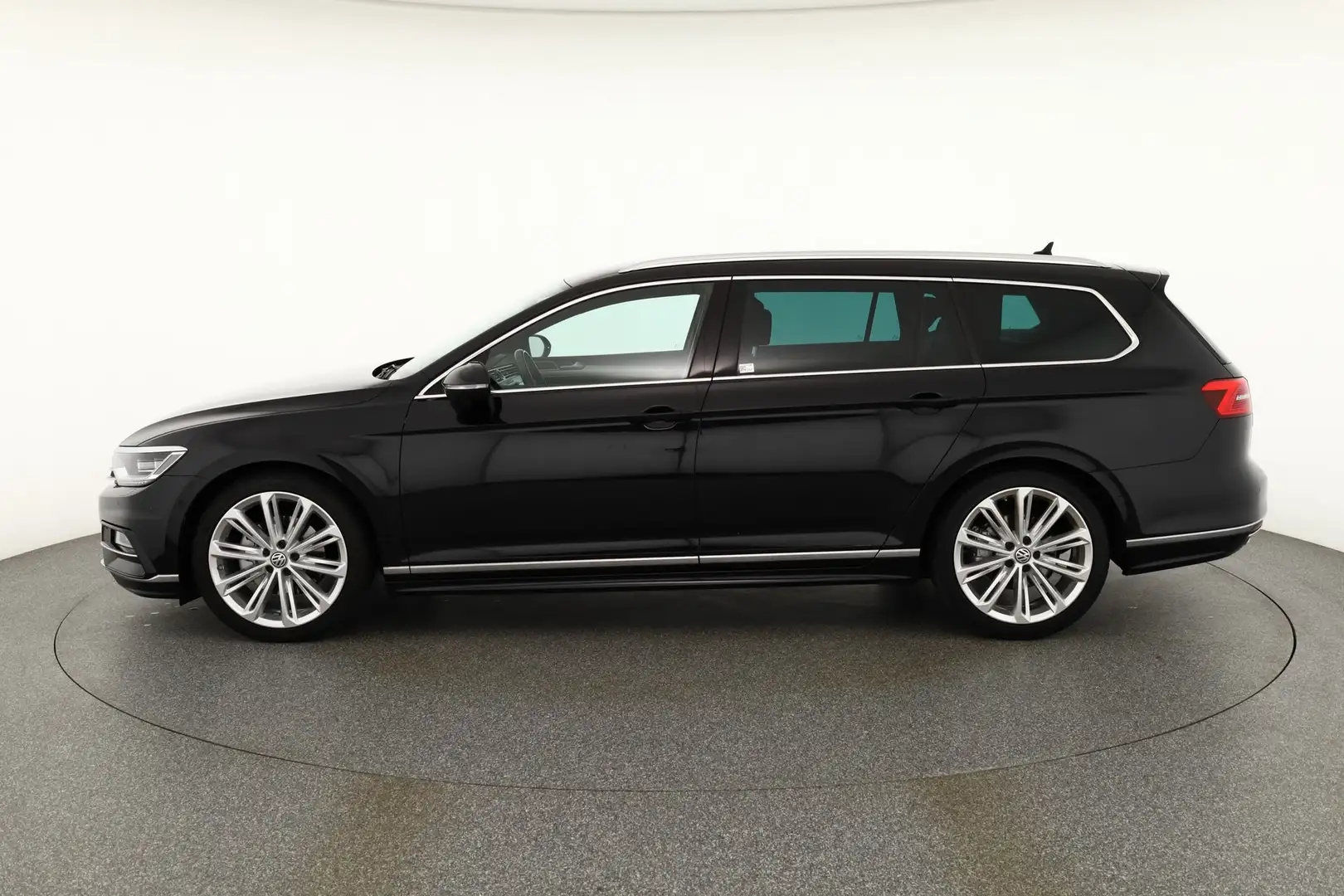 Volkswagen Passat Variant 2.0 TDI 4M R-Line LED Navi ACC Schwarz - 2
