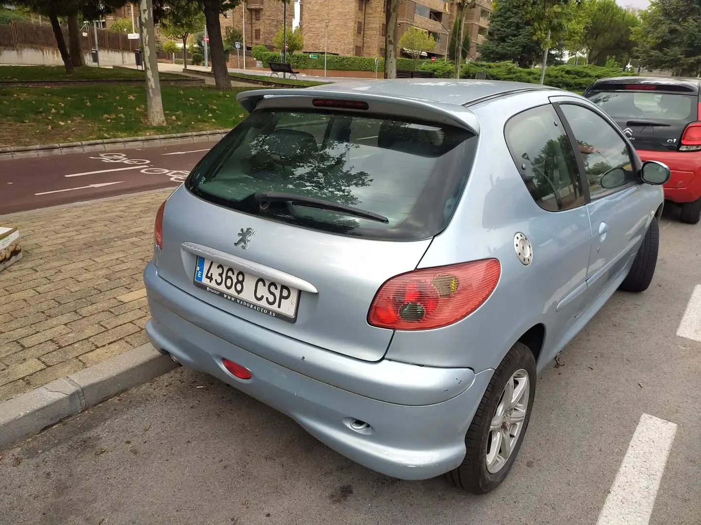 Peugeot 206 206  1.4HDI Plateado - 2