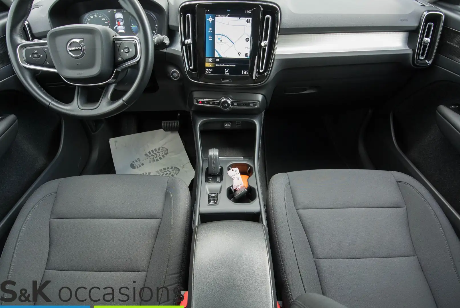 Volvo XC40 1.5 T4 Recharge BLIs 360 Trekhaak Wit - 2