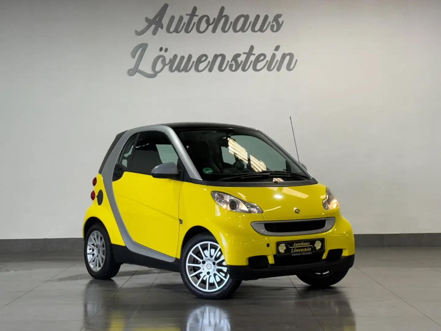 smart forTwo fortwo coupe*KLIMA*TÜV*SHZ*GLASDACH Silber - 1