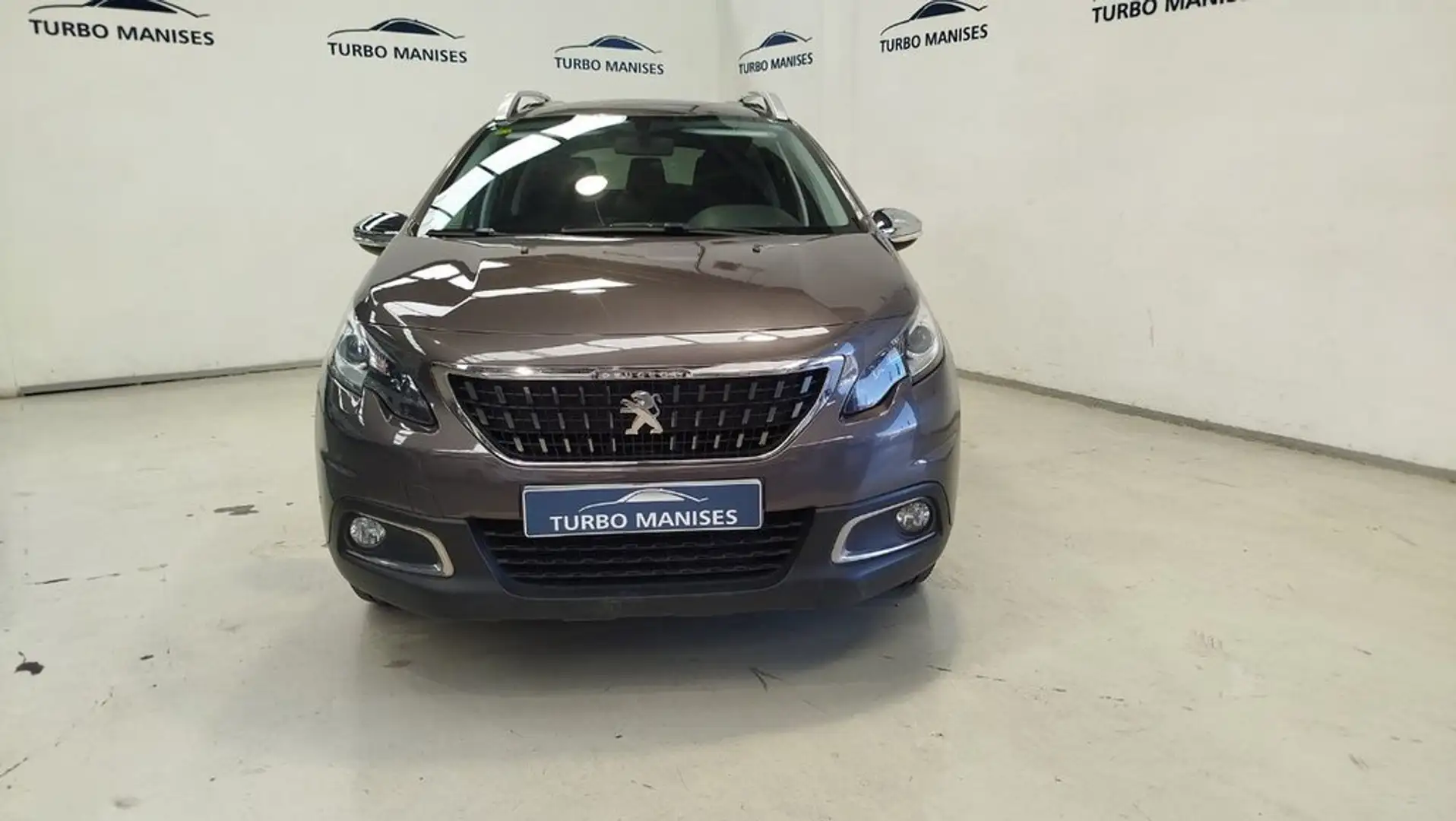 Peugeot 2008 1.2 PureTech Style 82 Amarillo - 2