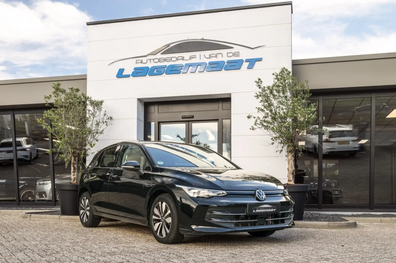 Volkswagen Golf 8.5 eTSI Goal Stoelverwarming/Navi/Adaptieve Cruis Noir - 1