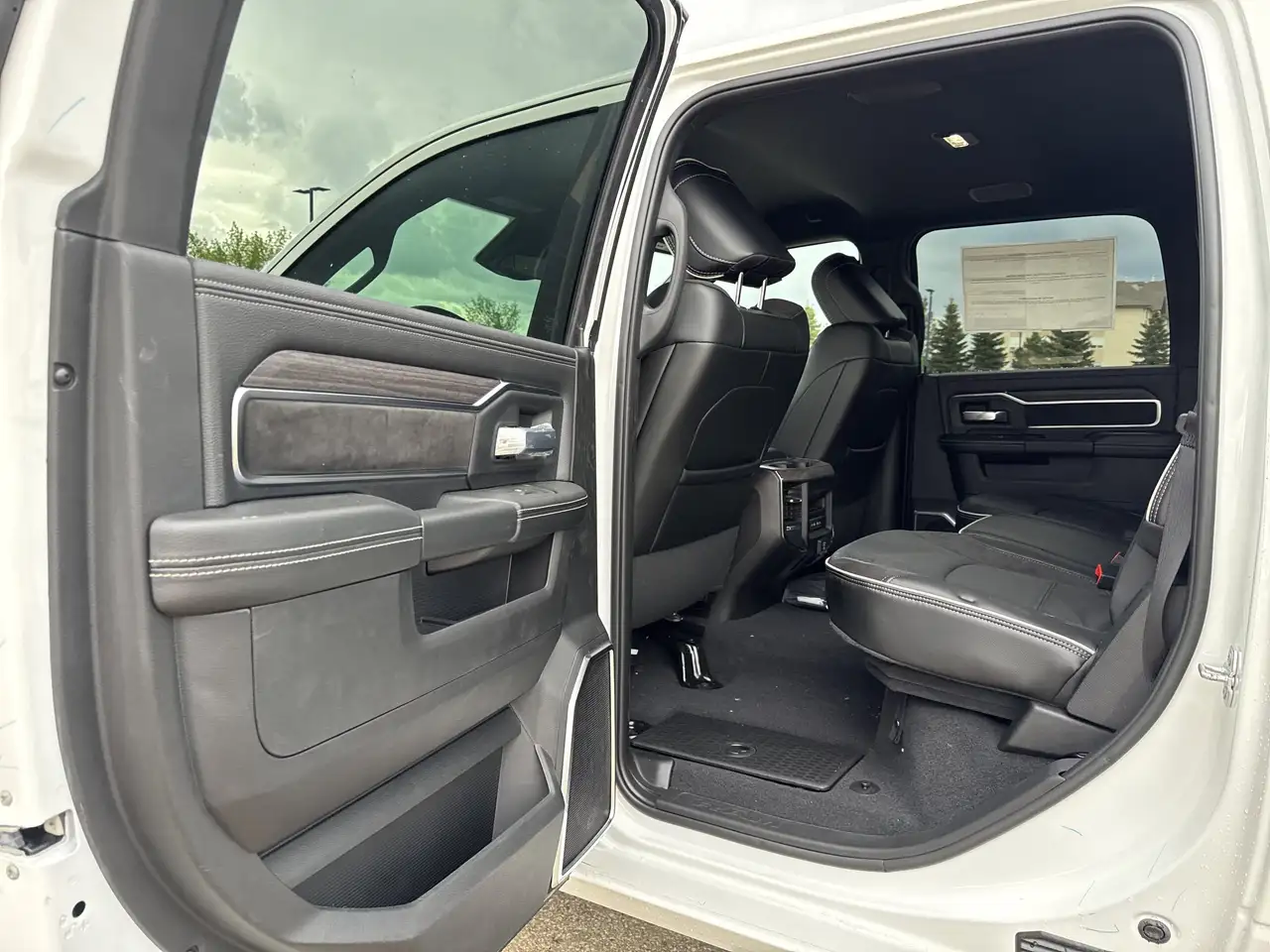RAM 2500 photo RAM 2500