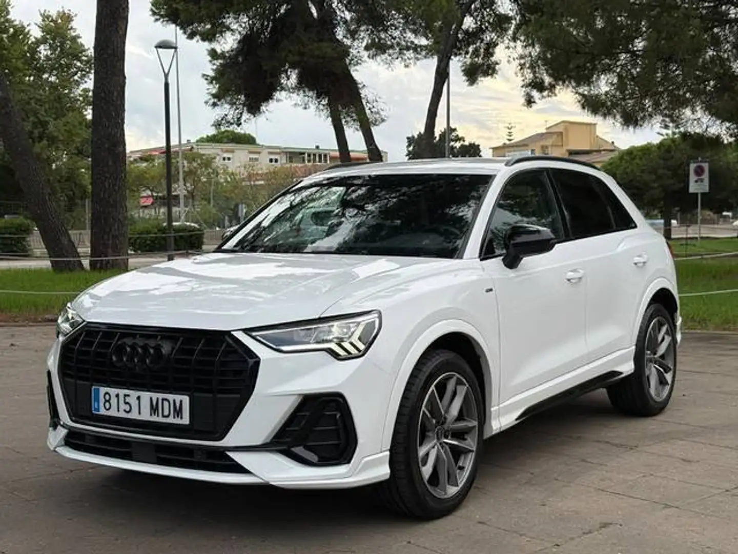 Audi Q3 35 TDI Black line S tronic 110kW Blanco - 1