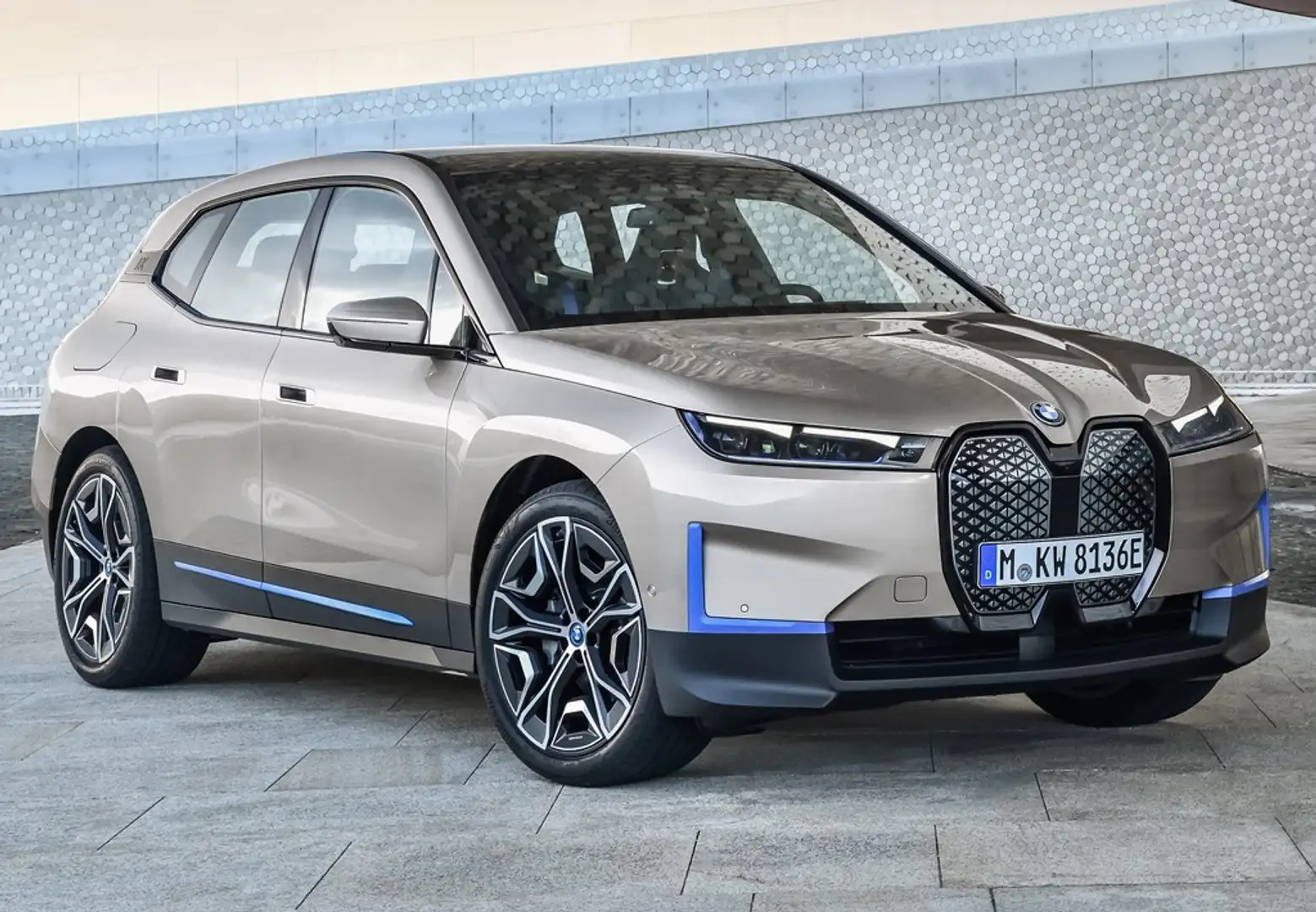 BMW iX xDrive 45 - 1