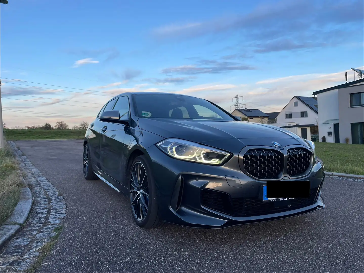 BMW 135 M135i xDrive Серый - 1