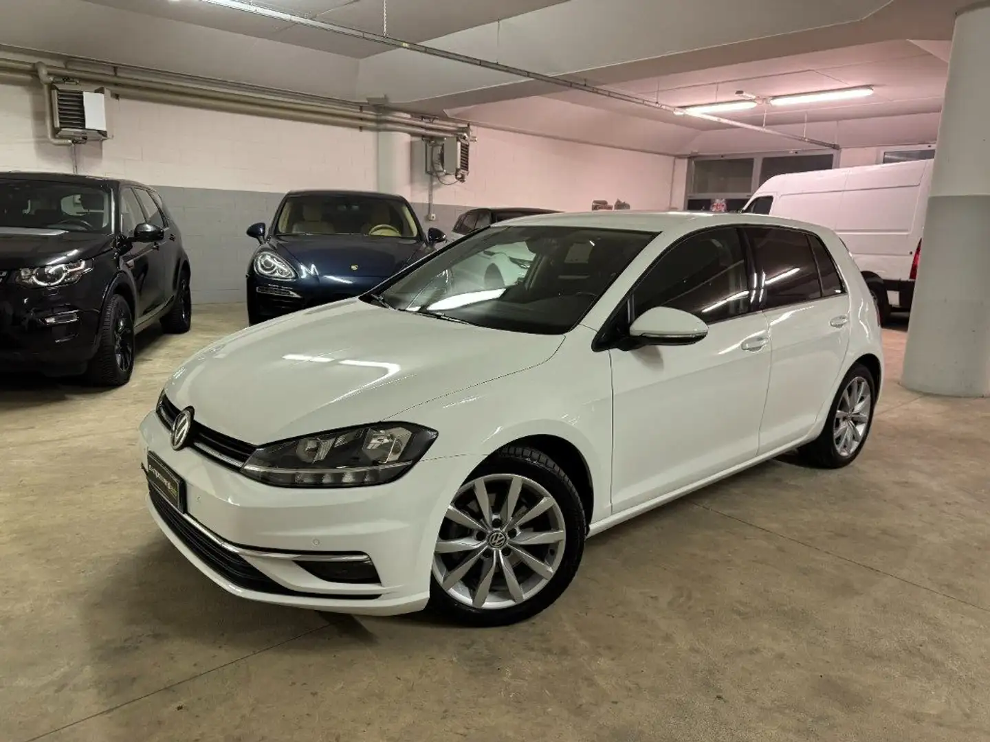 Volkswagen Golf 1.6 TDI 115 CV DSG 5p. Highline BlueMotion Technol Wit - 2