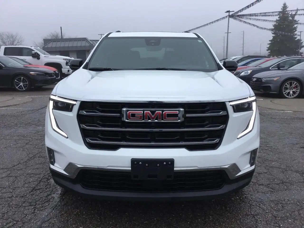 GMC Acadia снимка GMC Acadia