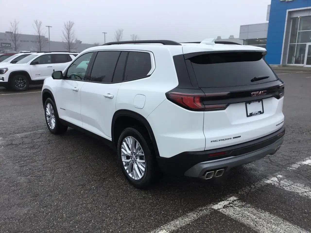 GMC Acadia снимка GMC Acadia