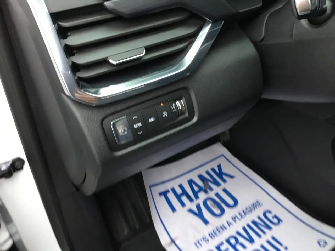GMC Acadia снимка GMC Acadia