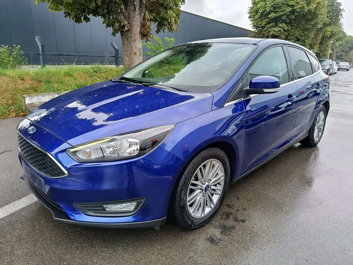 Ford Focus Focus 1.0 EcoBoost Business Class Bleu - 1