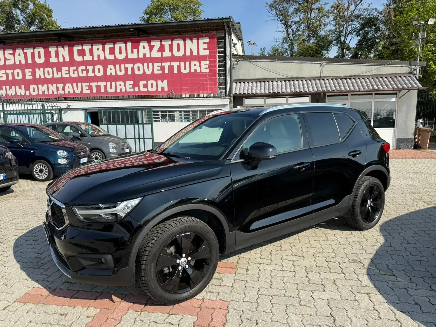 Volvo XC40 1.5 t2 Momentum Pro Immatricolato Autocarro Noir - 1