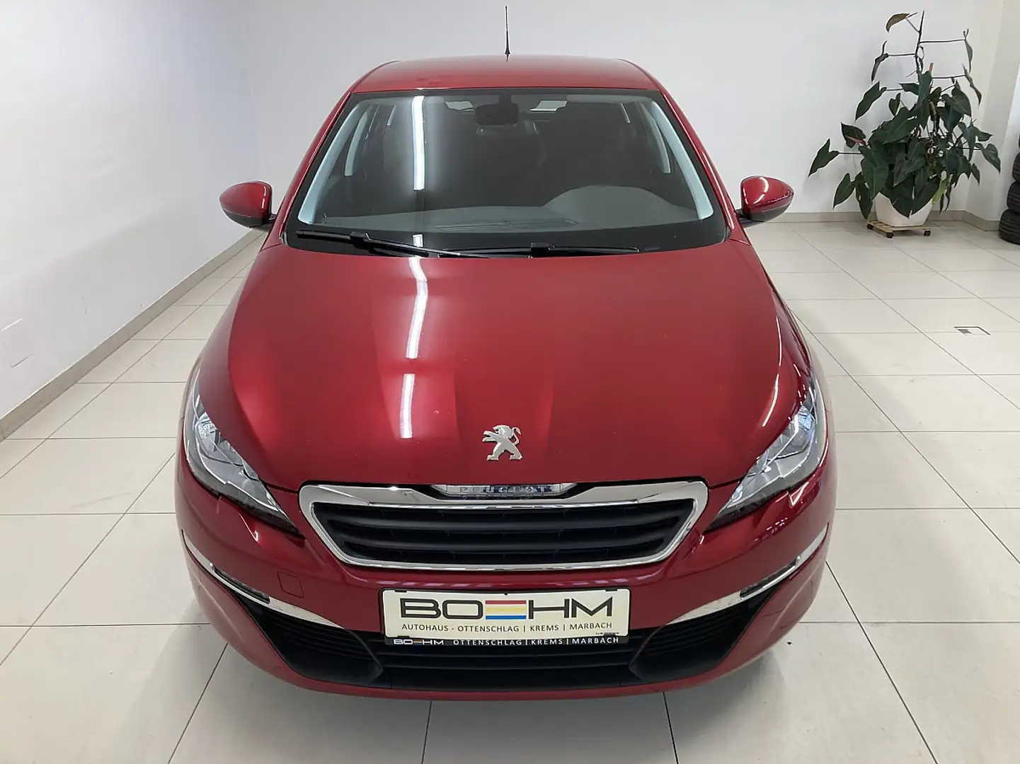 Peugeot 308 82PS.Benzin  nur32.800km  Active-Ausstattung Rot - 2
