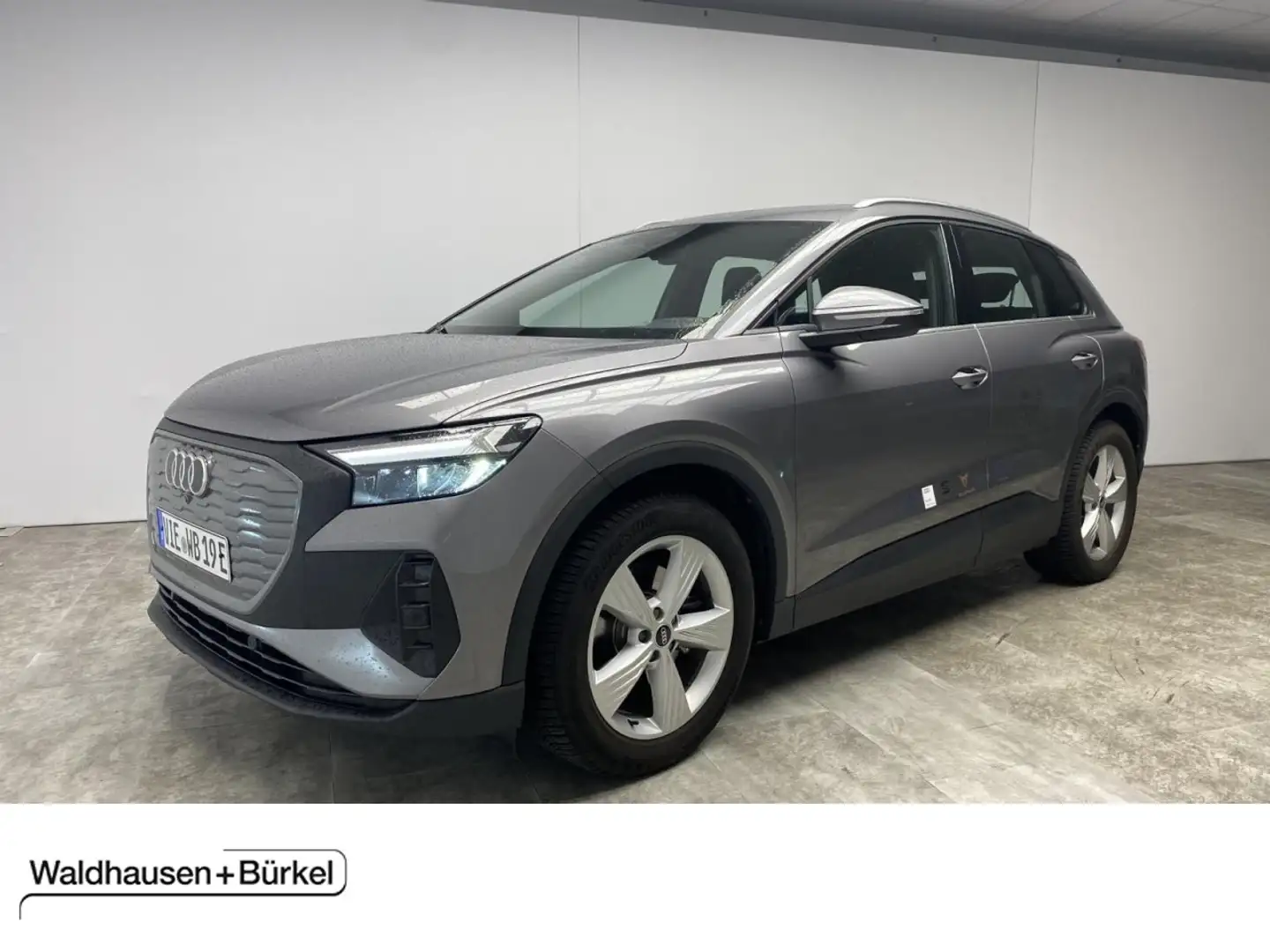 Audi Q4 e-tron Klima Navi Einparkhilfe Sitzheizung Fenster el. Gris - 1