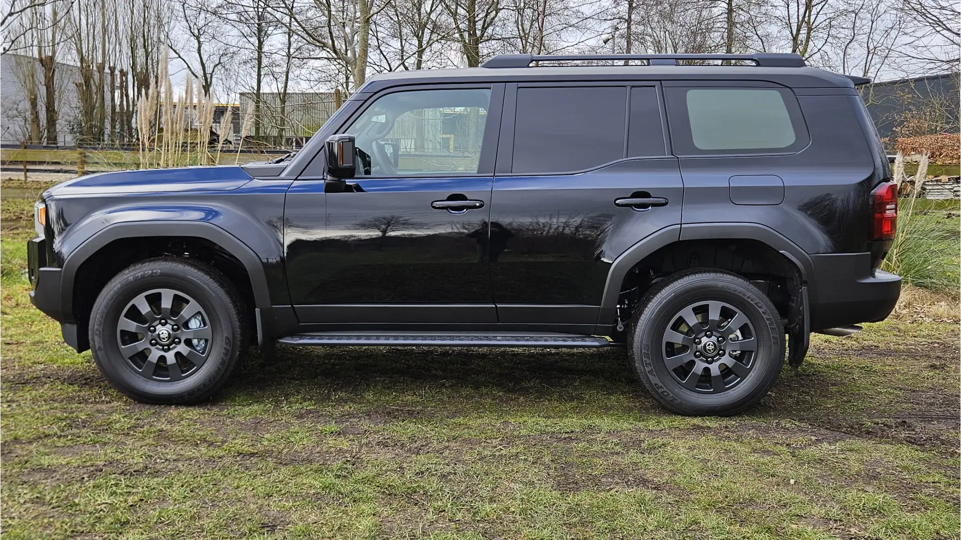 Toyota Land Cruiser 2.8 D-4D Window Van Comfort - 2
