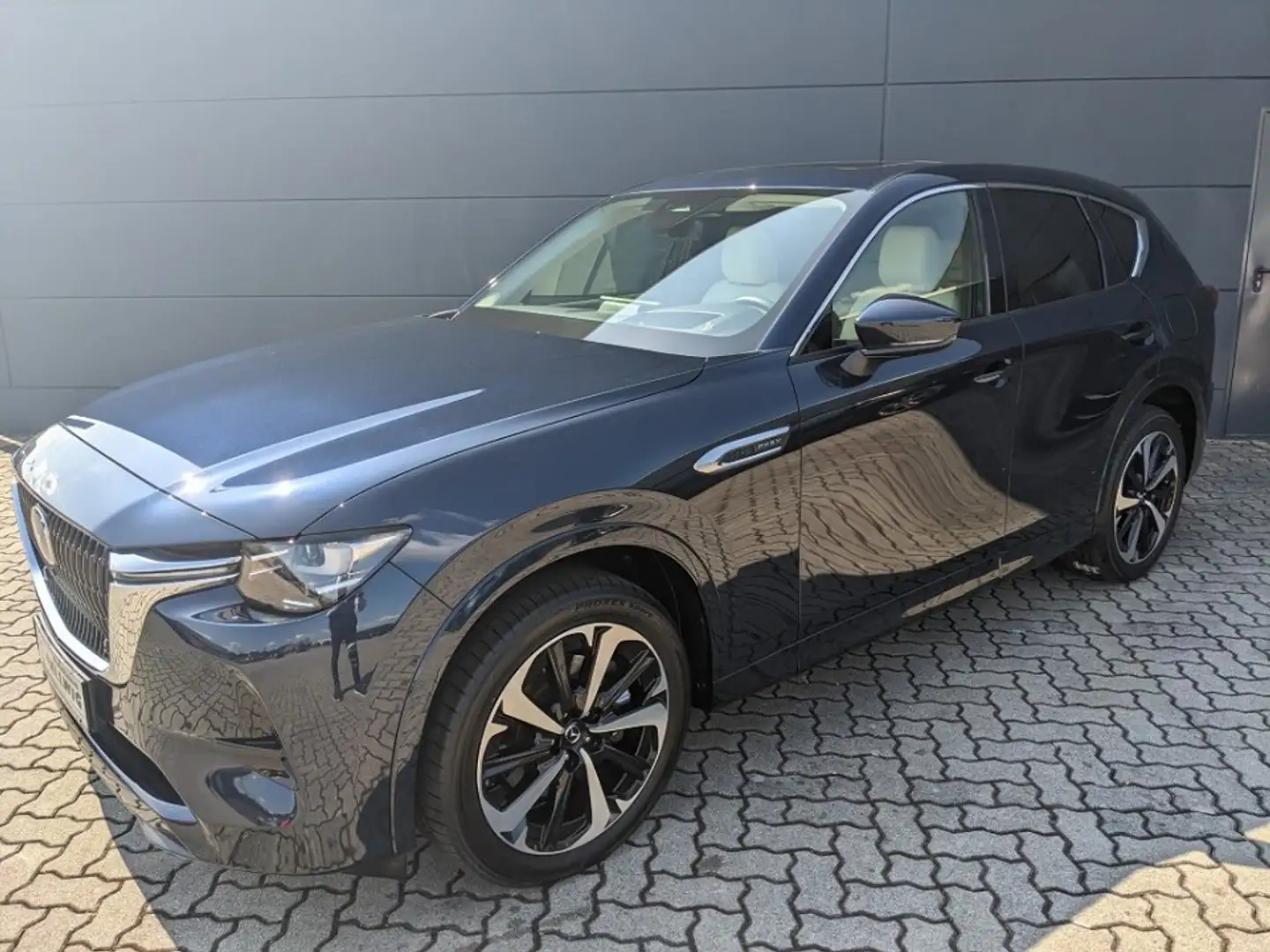 Mazda CX-60 2.5l PHEV Takumi AHK alle Pakete Pano 1.Hand Blau - 2