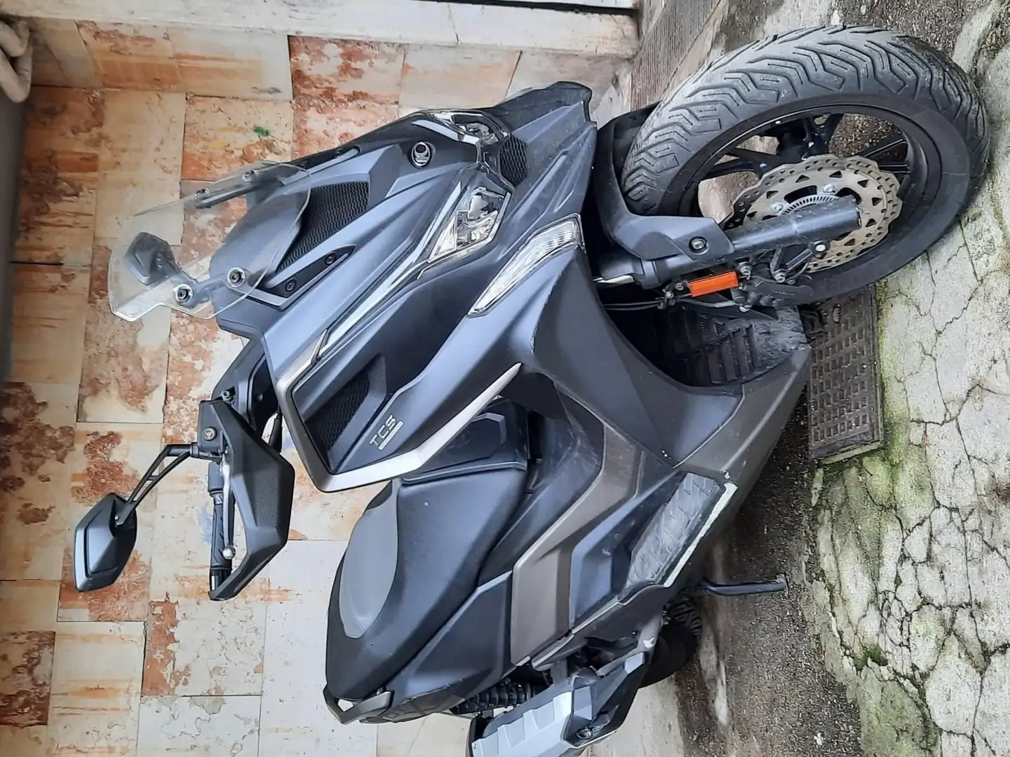 Kymco DTX 360 Grigio - 1