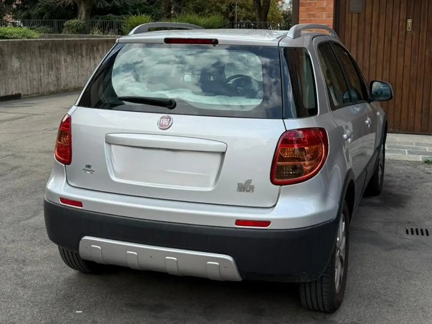 Fiat Sedici Sedici 1.6 16v Dynamic 4x4 120cv Argintiu - 2