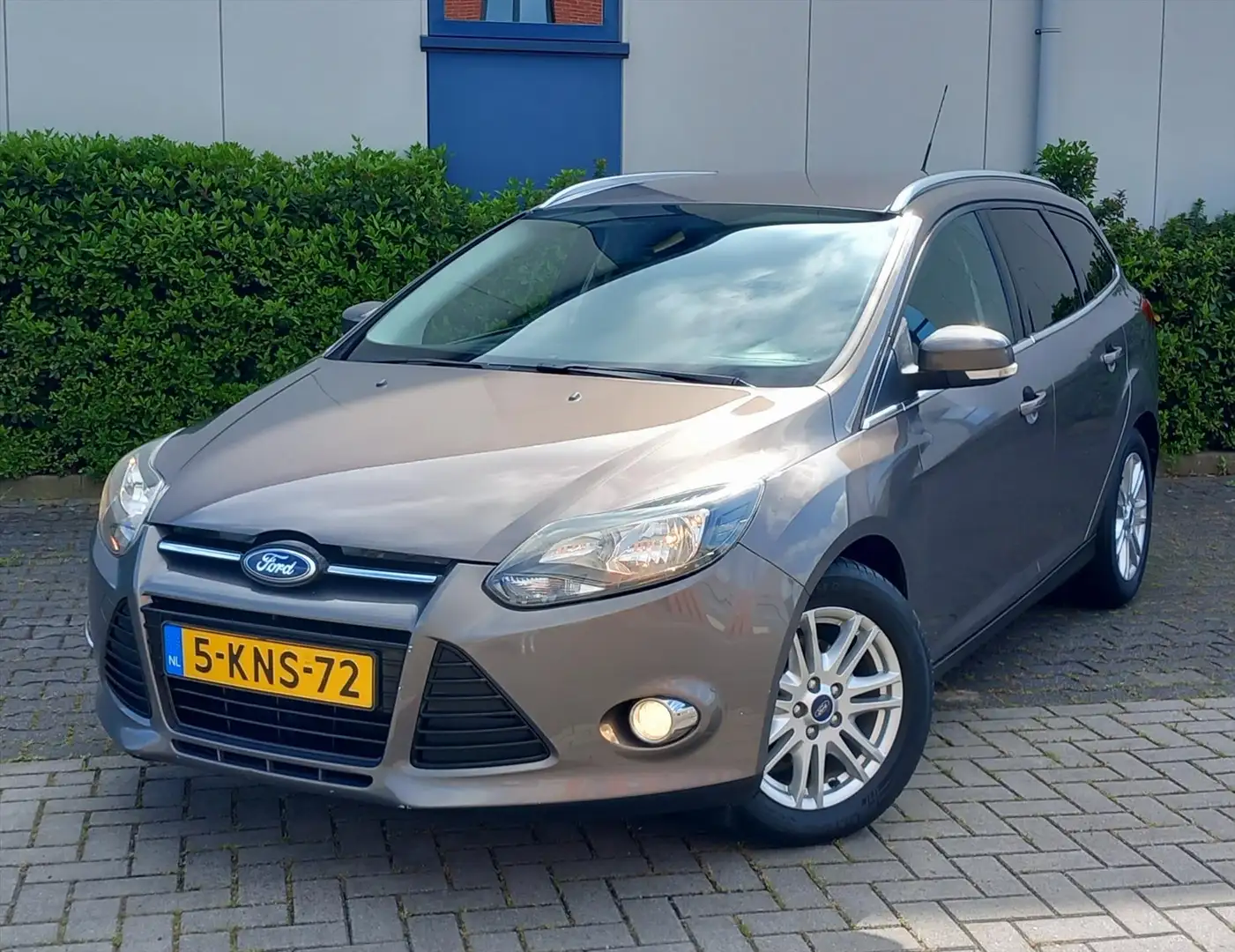 Ford Focus 1.0 EcoBoost 125pk Titanium Braun - 1