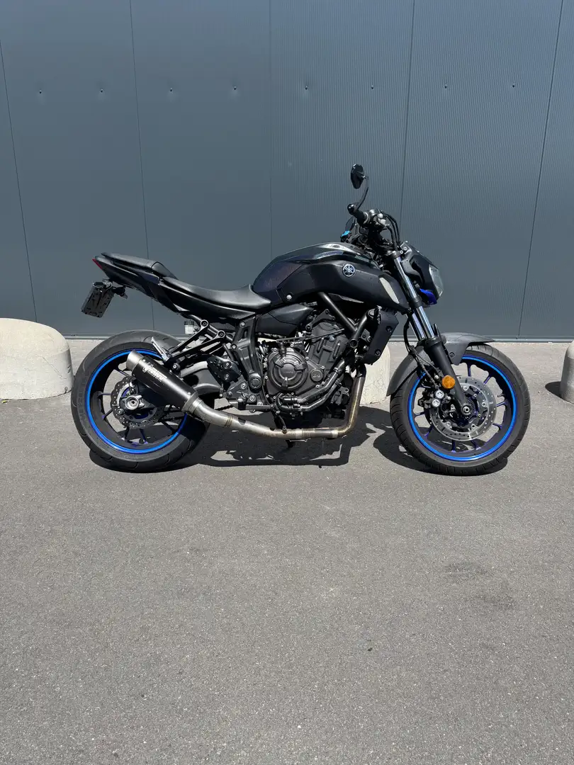 Yamaha MT-07 Bleu - 1