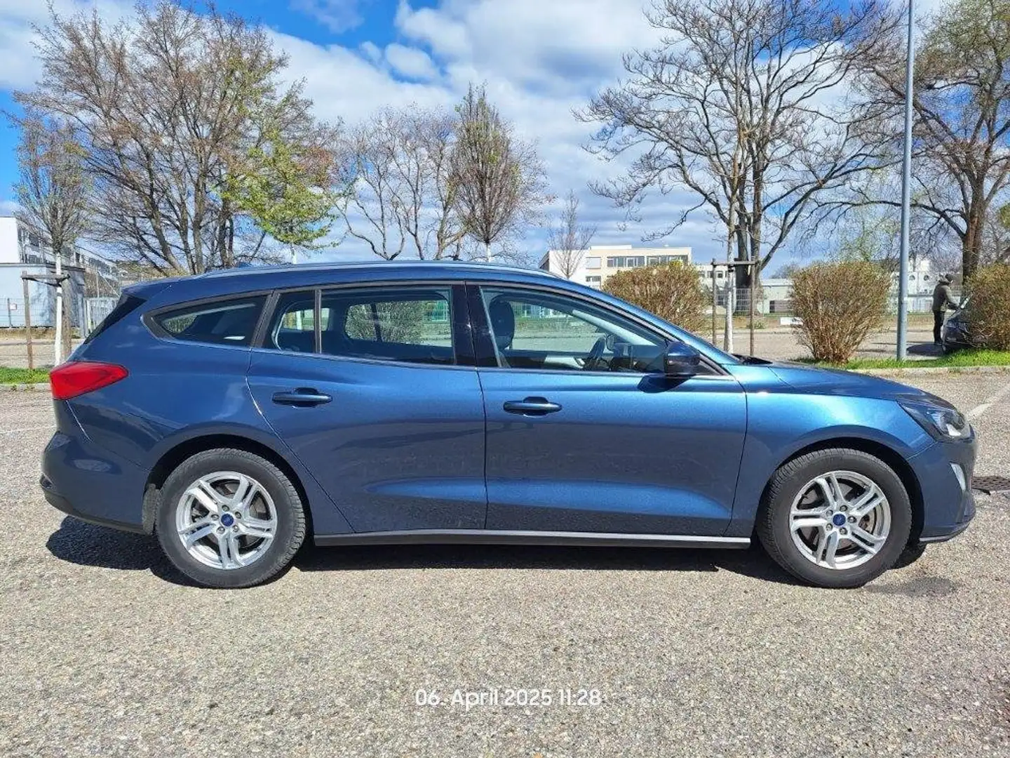 Ford Focus Focus Focus Cool + Connect Blau - 2