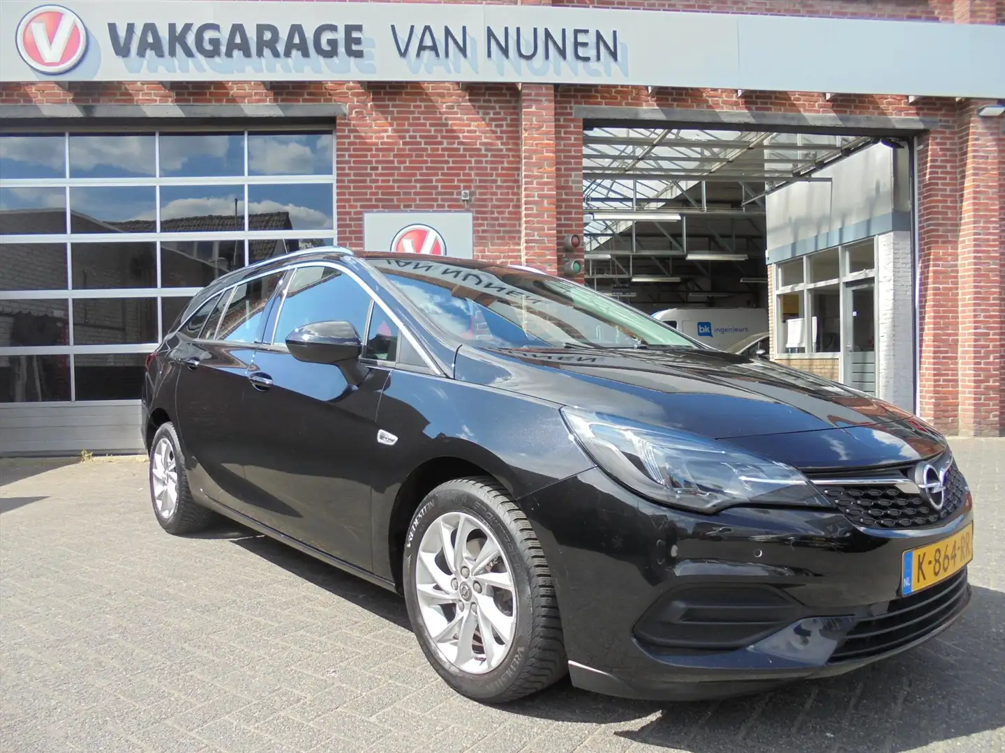 Opel Astra Sports Tourer 1.2 Turbo 130pk Elegance||LED||ECC|| Noir - 1