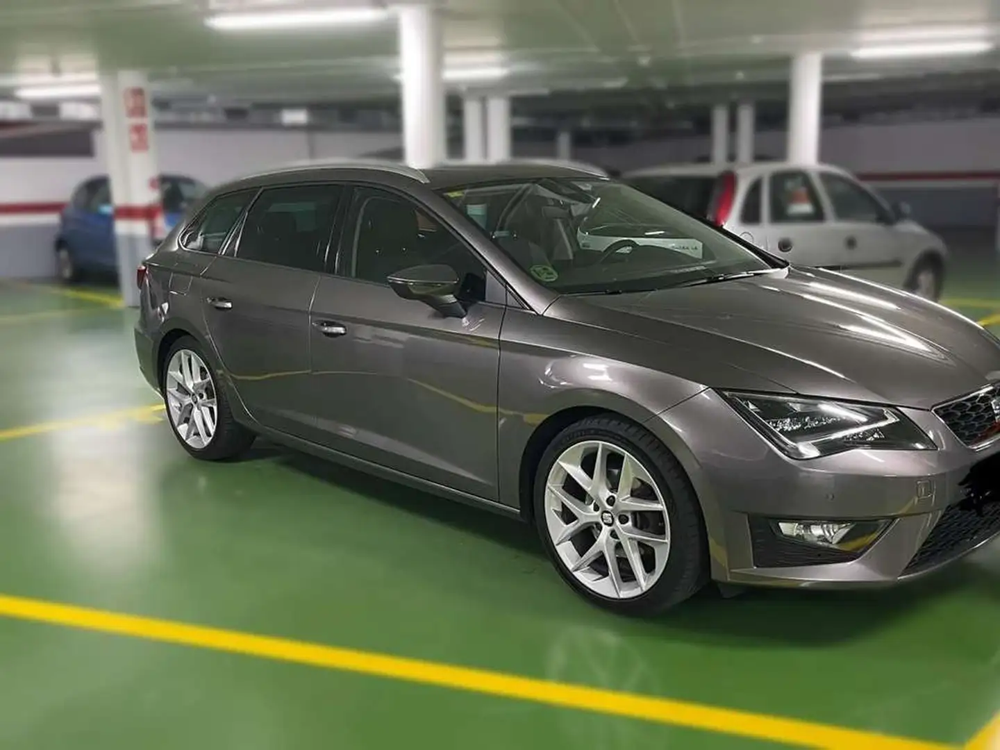 SEAT Leon ST 1.4 TSI ACT S&S Xcellence 150 Gris - 1