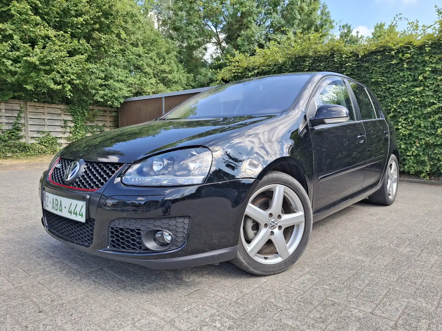 Volkswagen Golf 2.0 FSI Sportline - 2