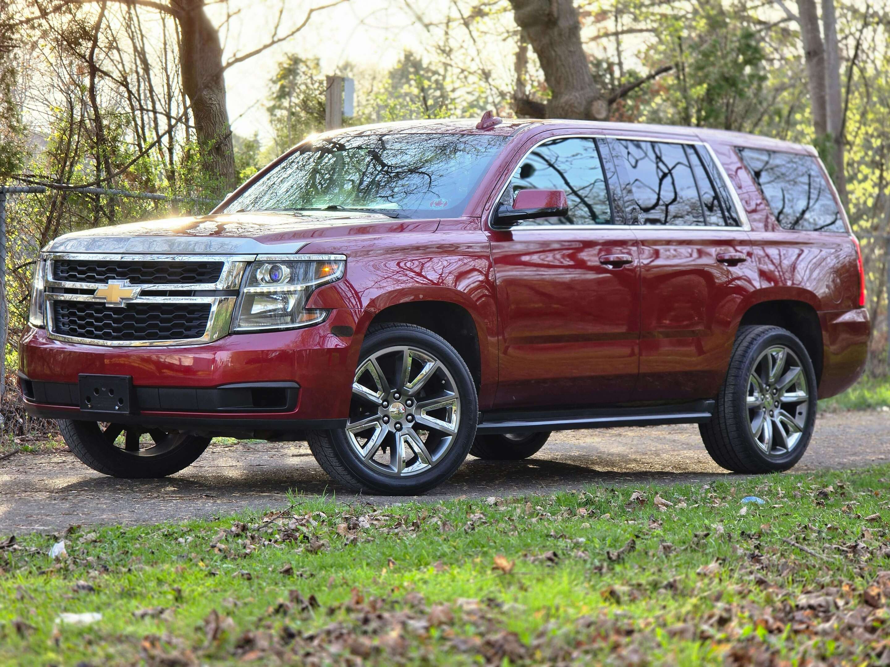 2016 Chevrolet Tahoe One Owner, x Fire Platoon Chief, 123,800km's — снимка 1