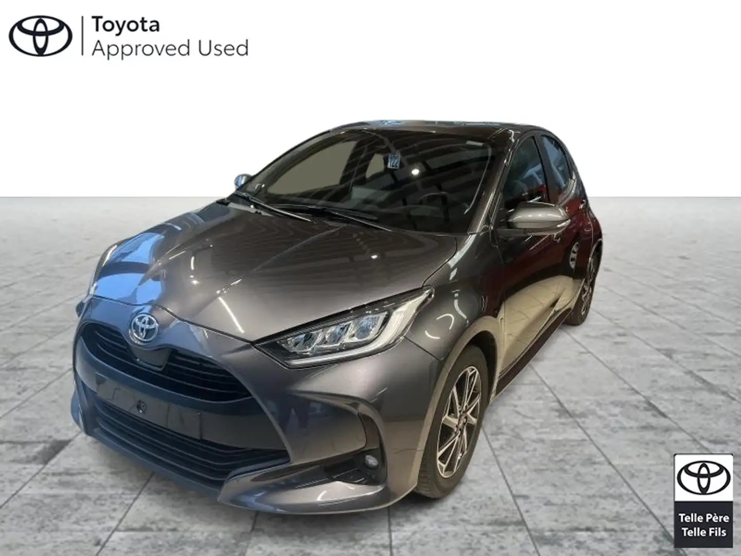 Toyota Yaris Iconic Gris - 1