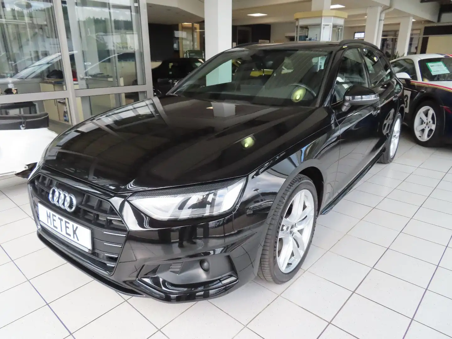 Audi A4 Avant 40 TDI advanced LED NAVI AHK Schwarz - 1