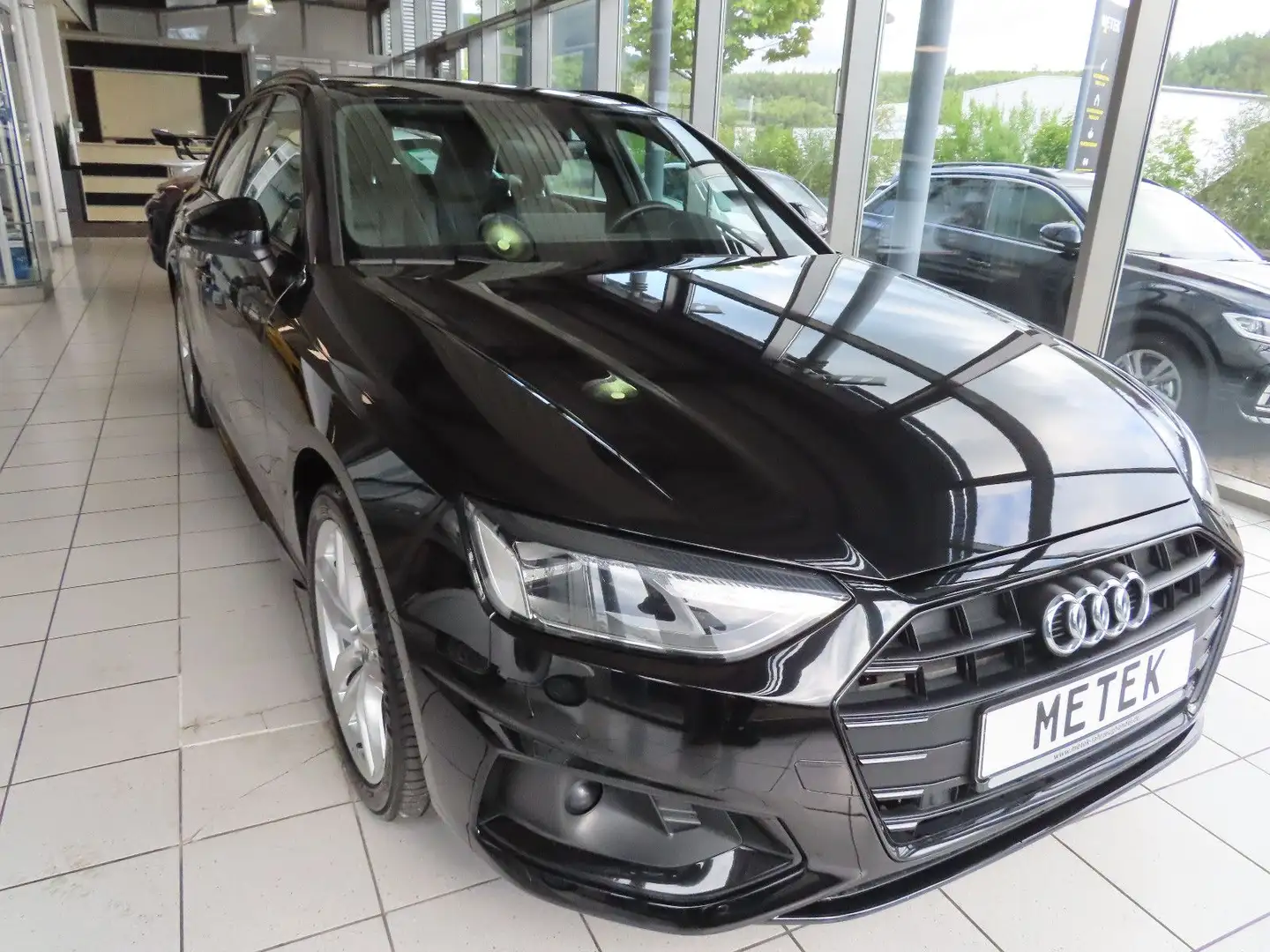 Audi A4 Avant 40 TDI advanced LED NAVI AHK Schwarz - 2