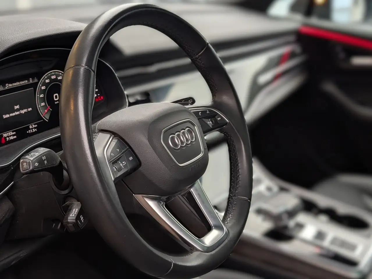 Audi Q7 снимка Audi Q7