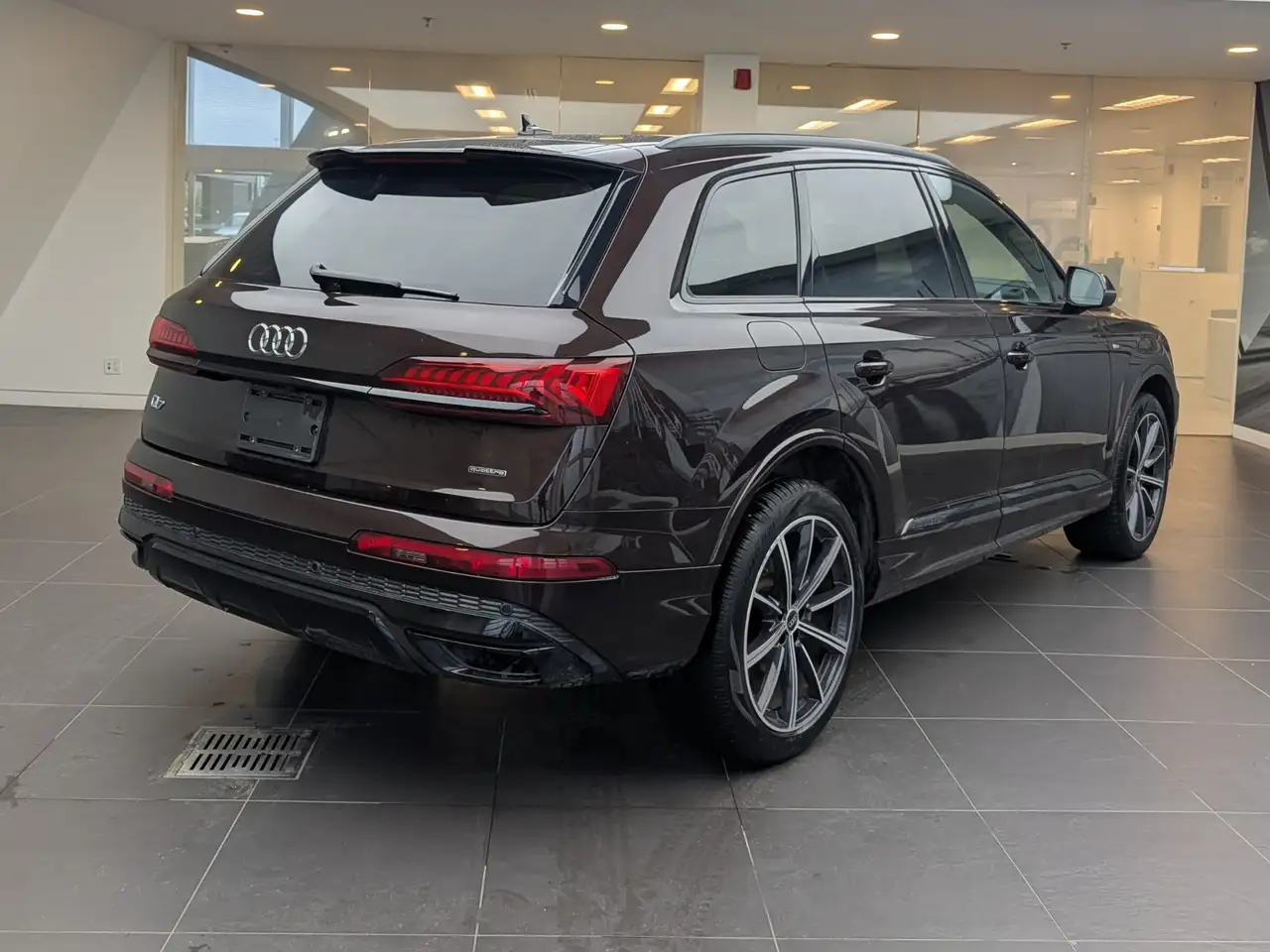 Audi Q7 снимка Audi Q7
