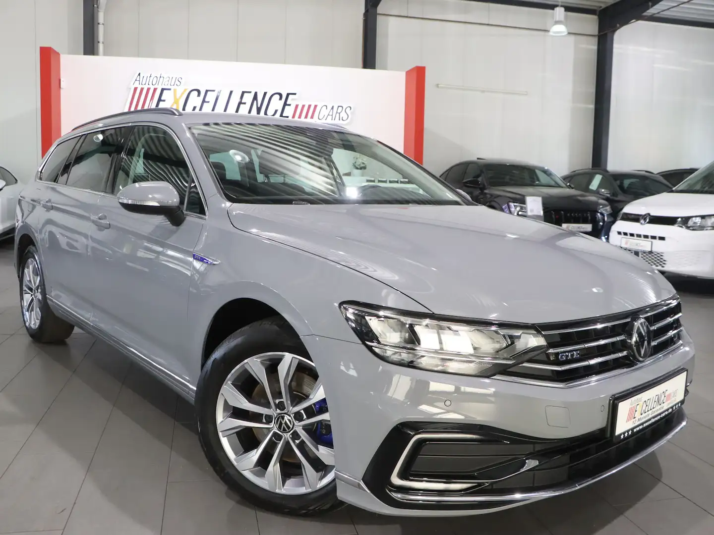 Volkswagen Passat Variant 1.4 TSI GTE BUSINESS ACC+LANE,LED Grau - 2