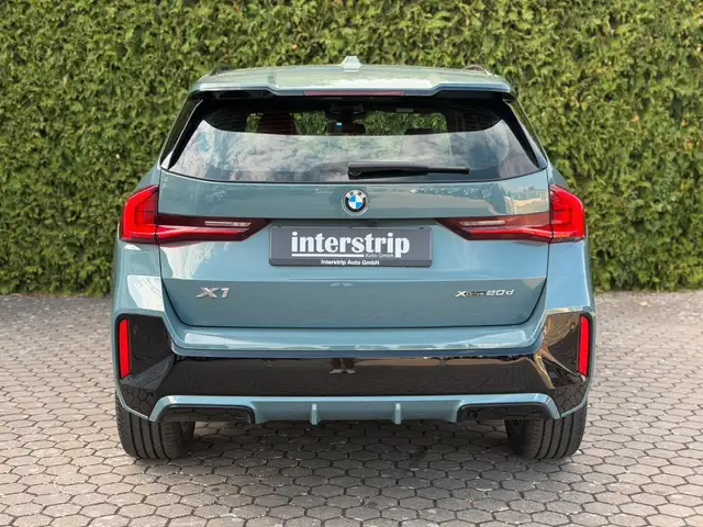 BMW X1 view 5