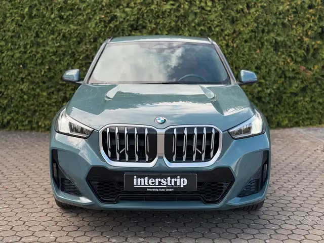 BMW X1 view 2