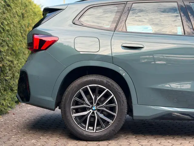 BMW X1 view 10
