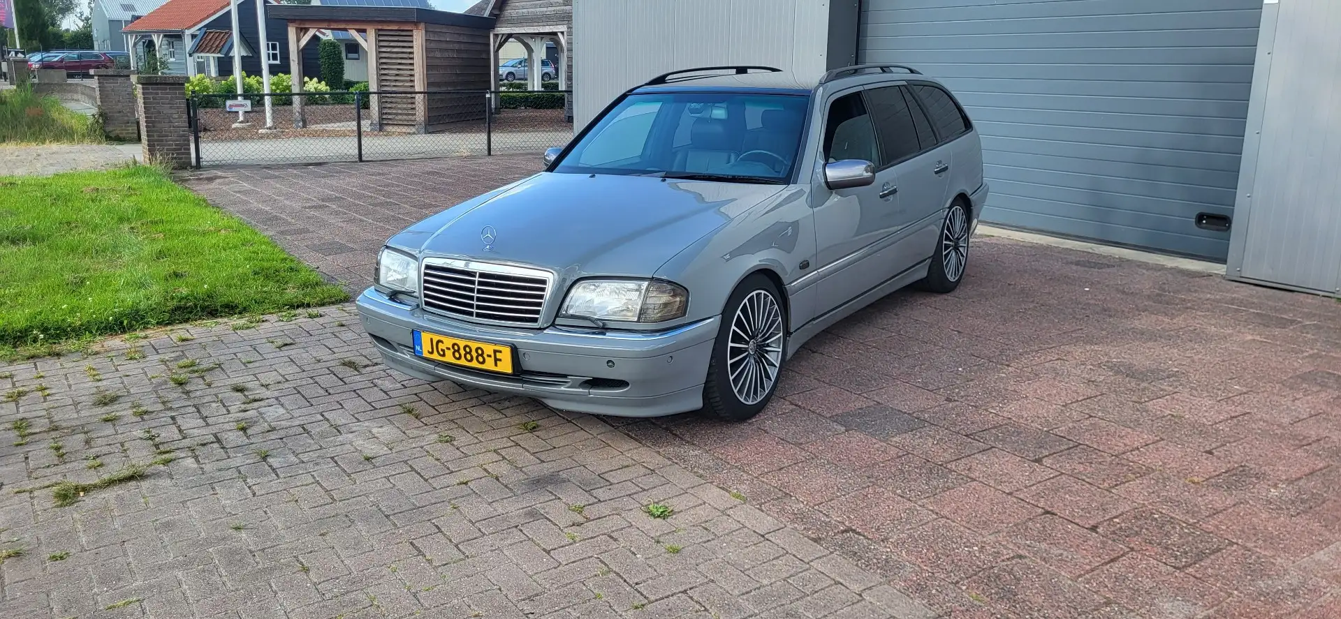 Mercedes-Benz C 240 Sport Grau - 2