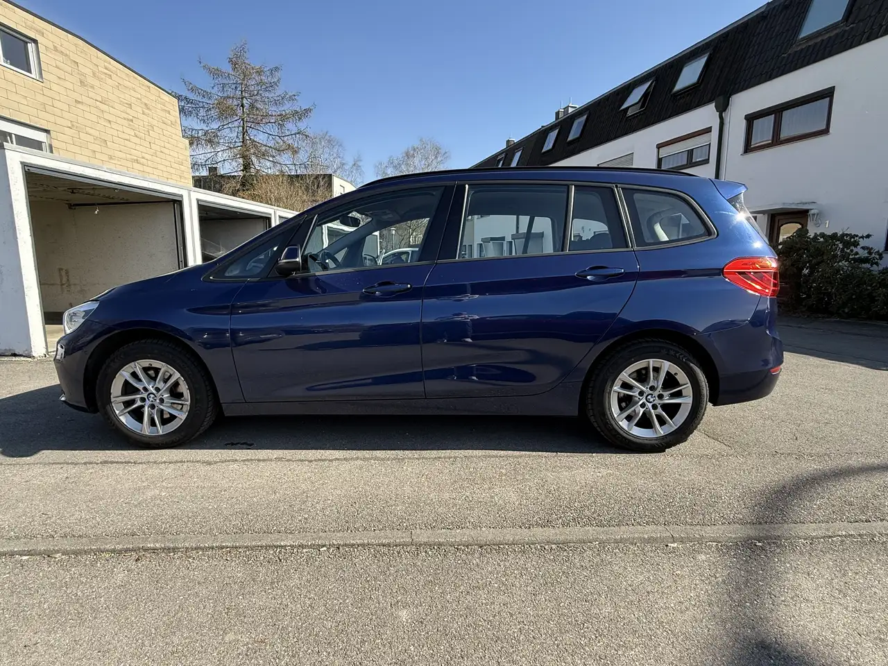 BMW 216