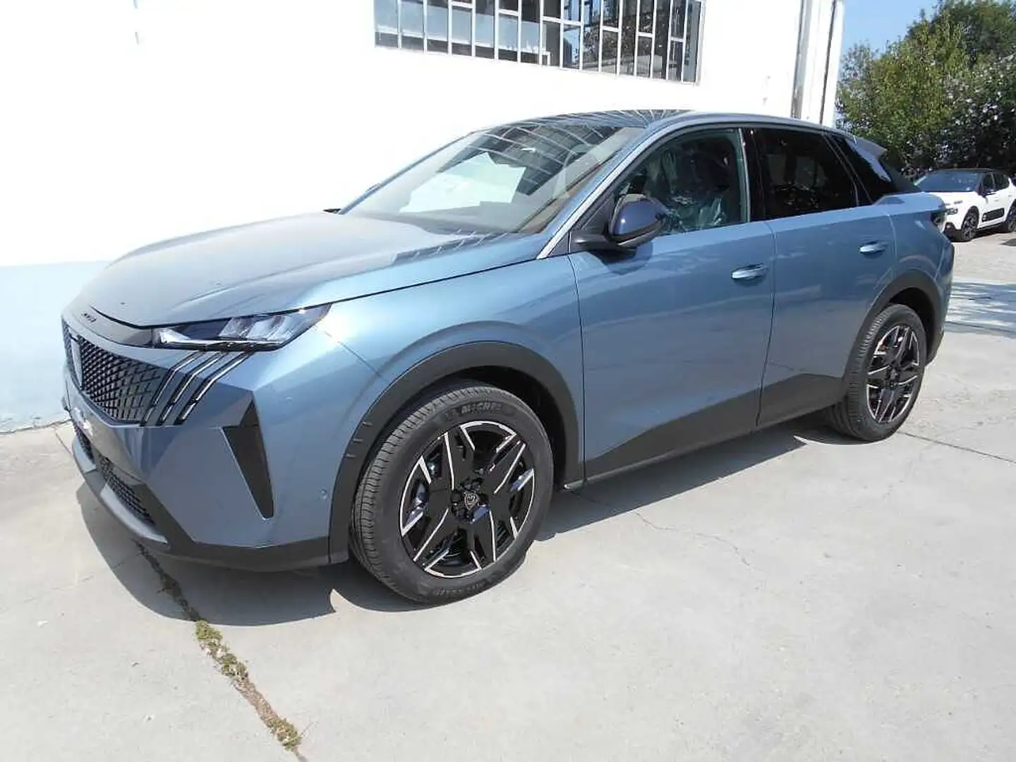 Peugeot 3008 Hybrid 136 e-DCS6 Allure Fin 9Perfet Blu/Azzurro - 1