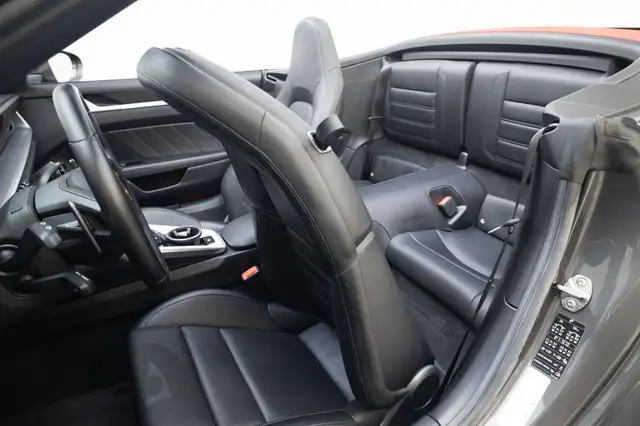 Porsche 911 view 10