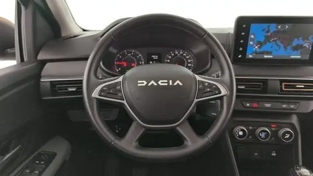 Dacia Sandero view 5