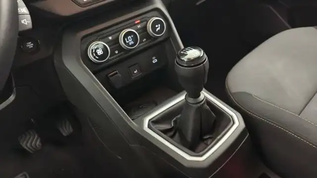 Dacia Sandero view 15